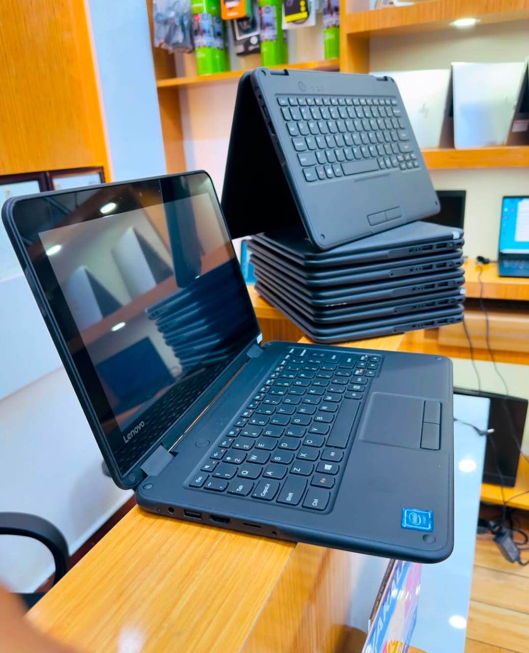Lenovo N22