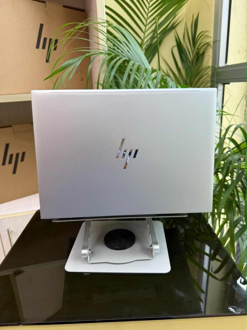 HP EliteBook 845 g10 image 2