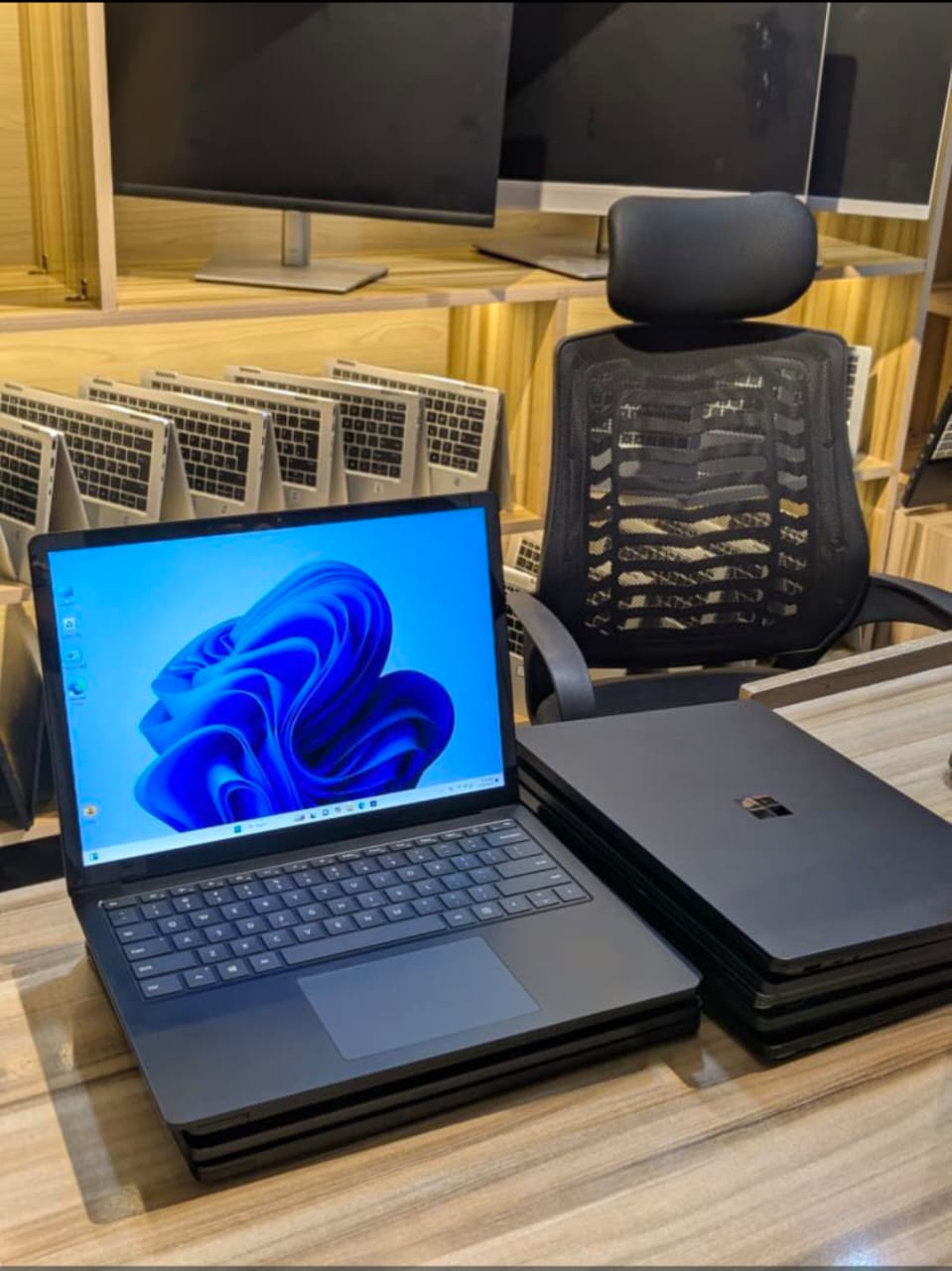 Microsoft Surface Laptop 4 image 3
